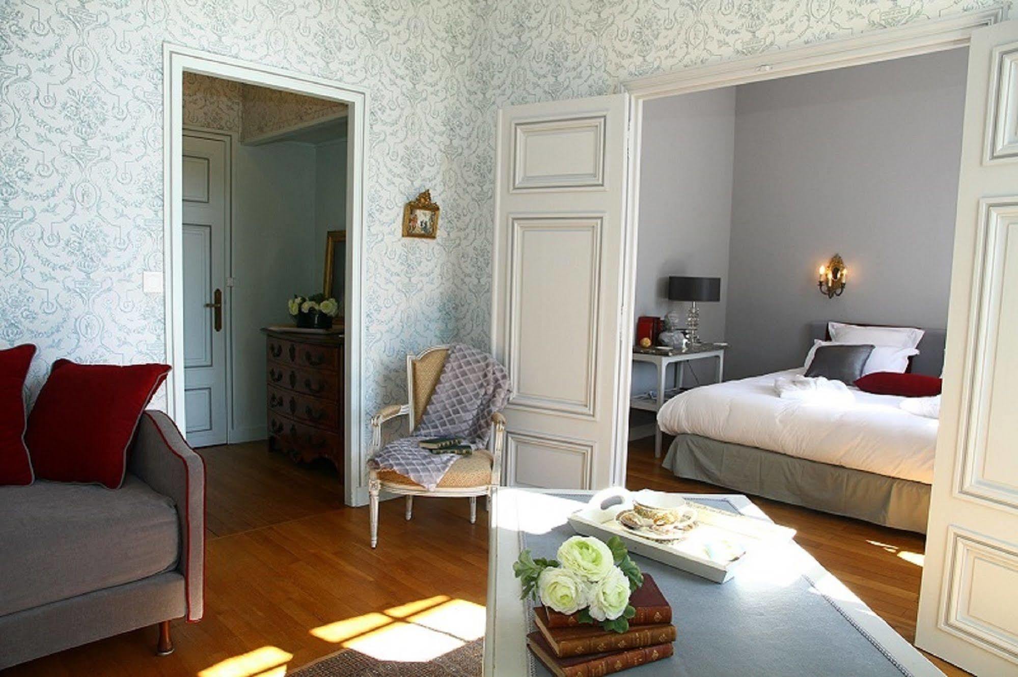 Chateau De La Giraudiere Villeny Екстериор снимка